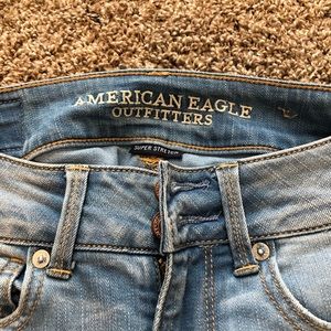 American Eagle Artist Crop Jeans!